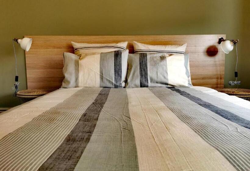 디럭스 룸, Refresh109 On Cameron