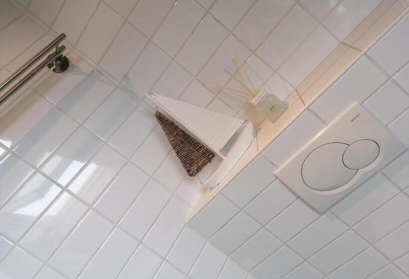 スタンダードルーム, Sea Me Ostend