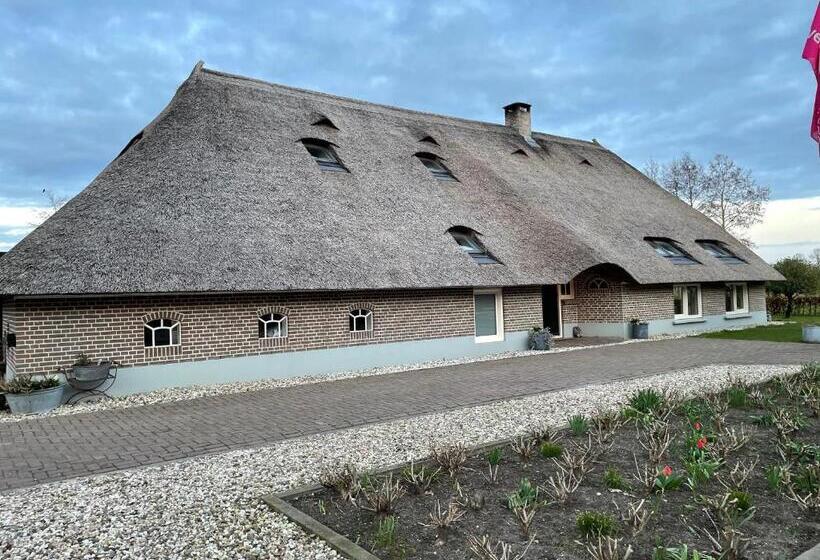 בית, 4 חדרי שינה, De Boerderij   Buitenplaats Ruitenveen, Privé