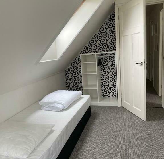 בית, 4 חדרי שינה, De Boerderij   Buitenplaats Ruitenveen, Privé