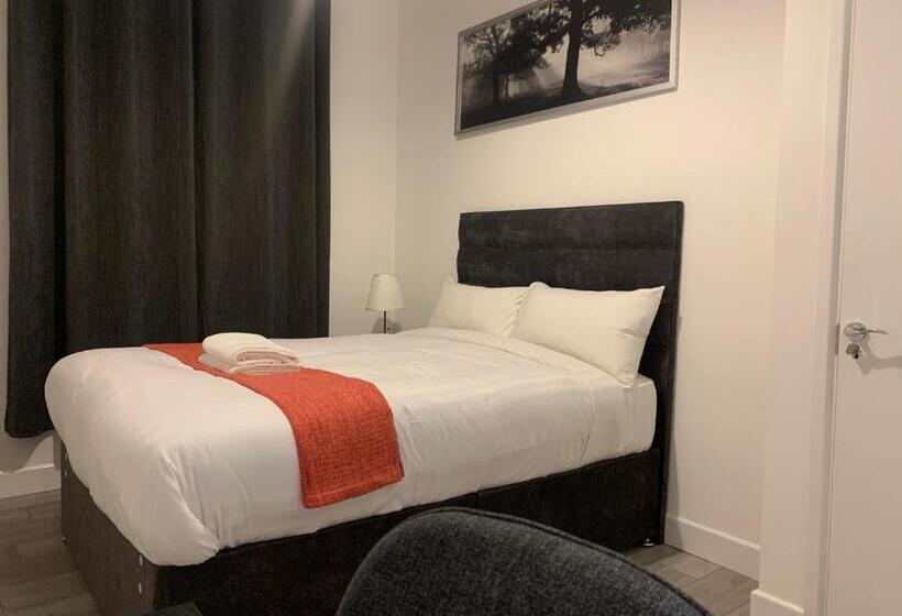 اتاق استاندارد با سرویس بهداشتی مشترک, Frances St House