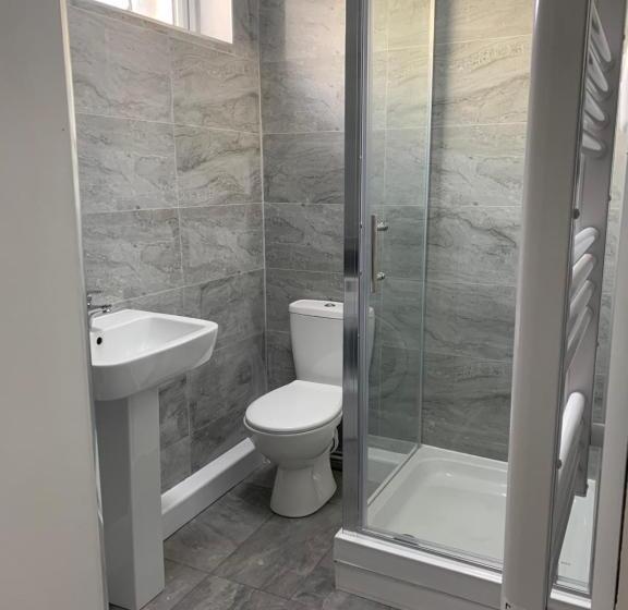 اتاق استاندارد با سرویس بهداشتی مشترک, Frances St House