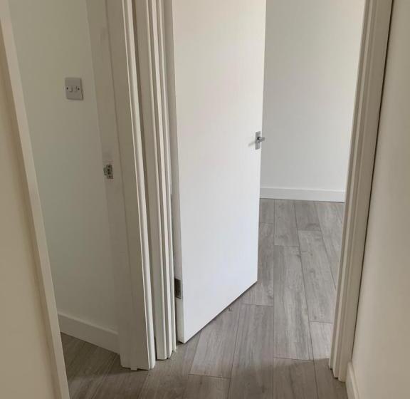 اتاق استاندارد یک تخته با سرویس بهداشتی مشترک, Frances St House