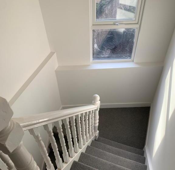 اتاق استاندارد یک نفره, Frances St House