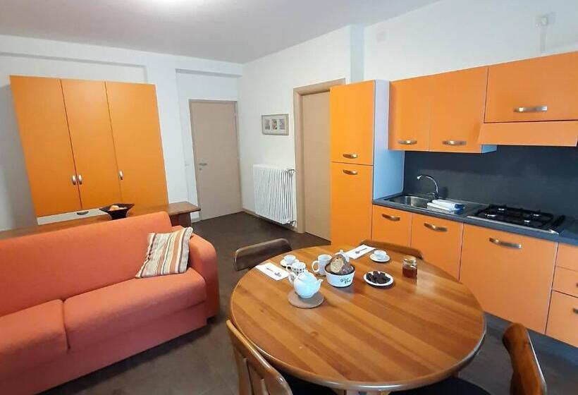 スタンダードスタジオ, Residence Oleandro