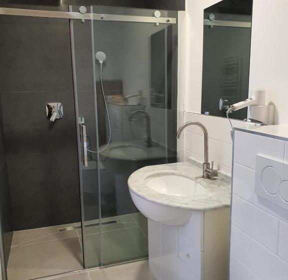 Апартаменты 1 Спальня, Schneider Apartaments