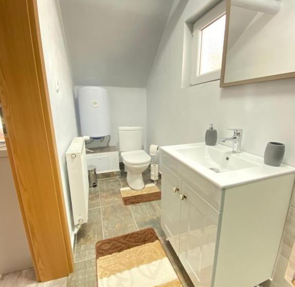 带1个卧室的公寓, Red Family Apartments