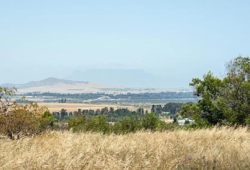 １ベッドルームハウス, Abbotts Hill