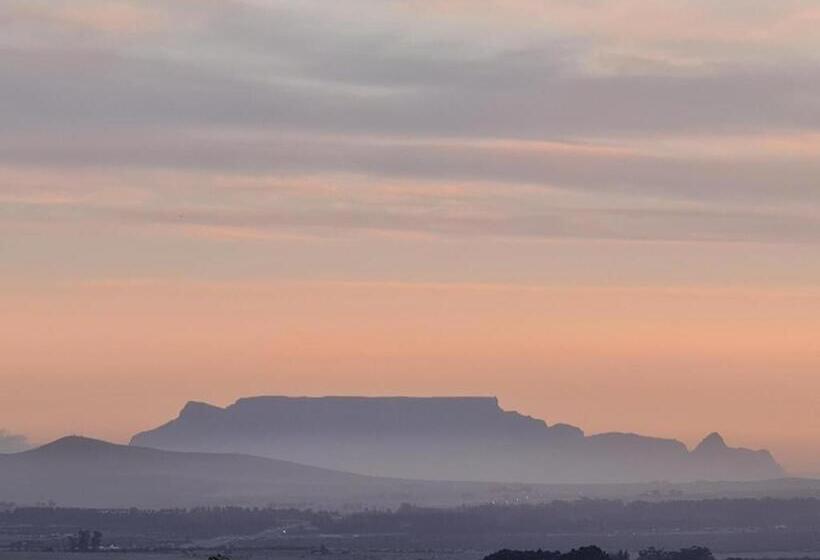 침실 1개 주택, Abbotts Hill