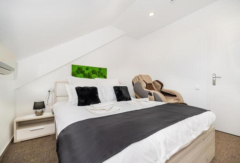 エコノミールーム, Bada Bing Residence