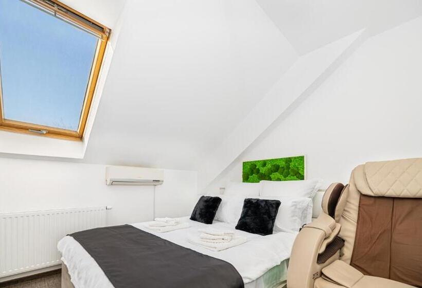 エコノミールーム, Bada Bing Residence