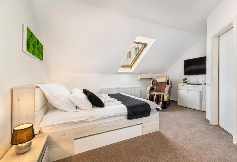 スーペリアールーム, Bada Bing Residence