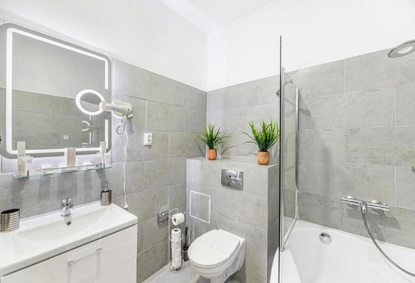 デラックスファミリールーム, Bada Bing Residence