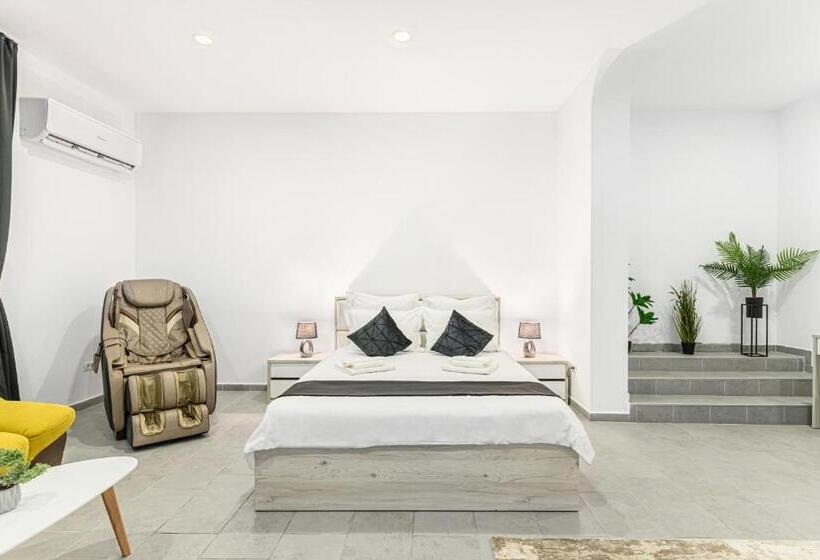 デラックスファミリールーム, Bada Bing Residence