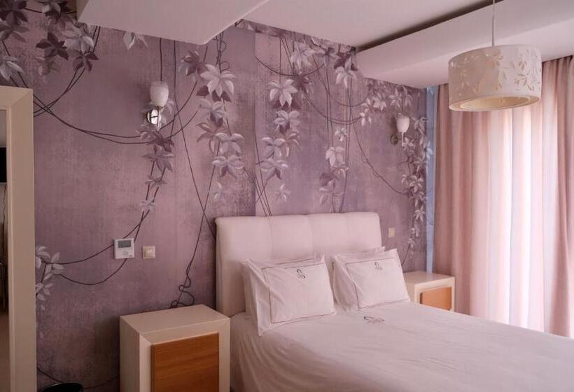 غرفة قياسية مزوَّدة بشُرفة, Jnane Yemma