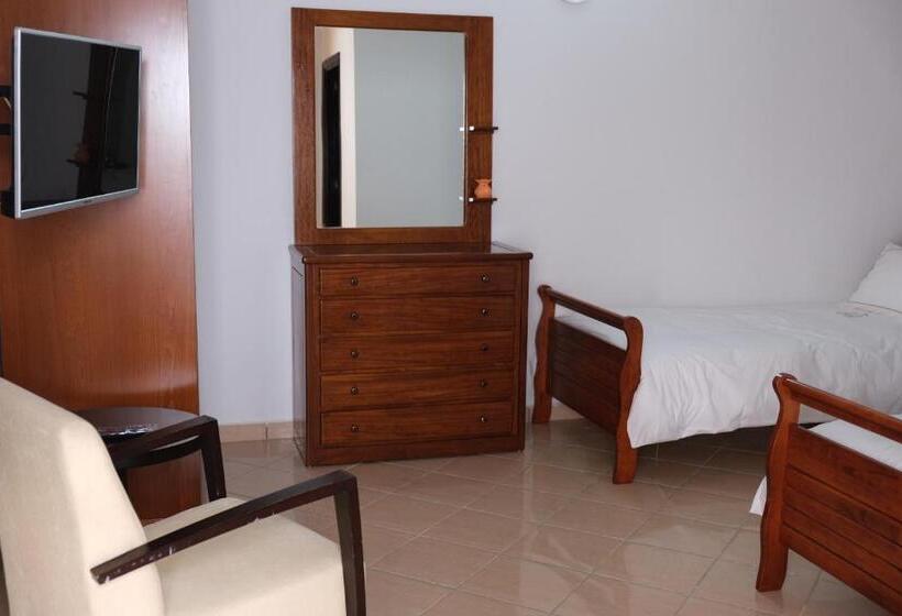 غرفة قياسية, Jnane Yemma