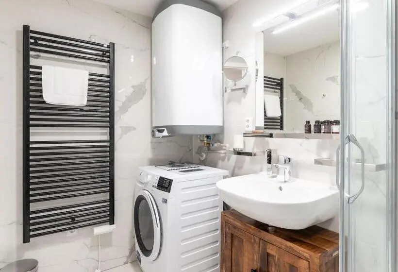 バルコニー付き１ベッドルームアパートメント, Apartmány Resort Vrchlabí