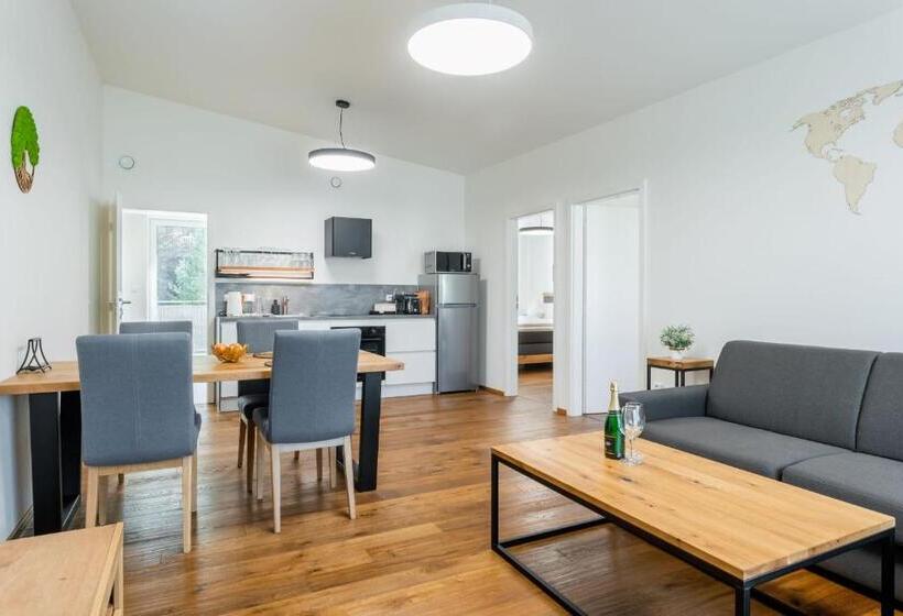 آپارتمان 2 خوابه با بالکن, Apartmány Resort Vrchlabí