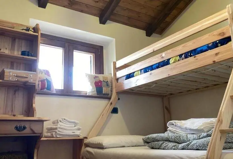 Basic Kolmen Hengen Huone, Chalet Mirastelle