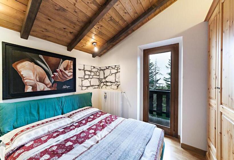 חדר סטנדרט נוף לים עם מרפסת, Chalet Mirastelle