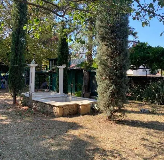 ファミリールーム, Chambres Privées Dans Maison Avec Grand Parc Et Piscine Proche Via Rhona