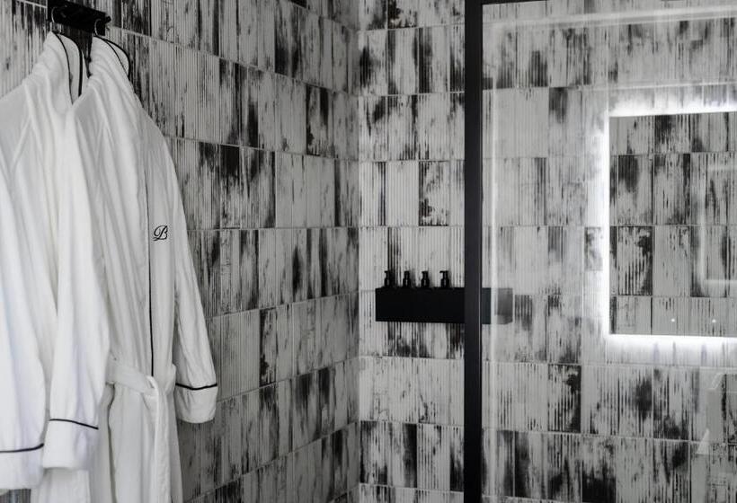 חדר דלוקס, Foxfires Mini Boutique