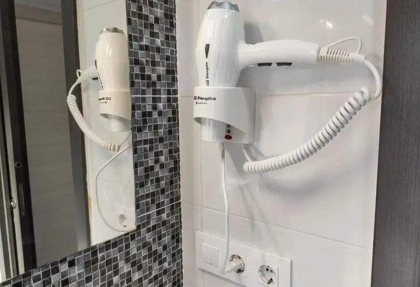 スタンダードルーム, Hostal óleo Auto Check In