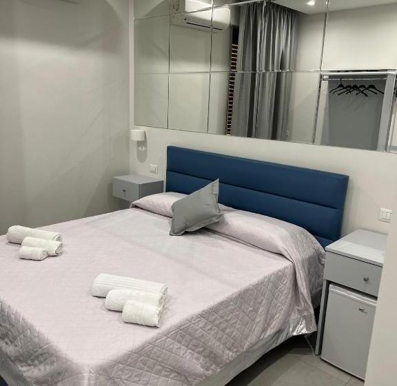 اتاق استاندارد, La Nuova Hera