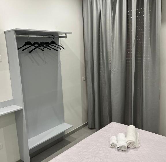 اتاق استاندارد, La Nuova Hera