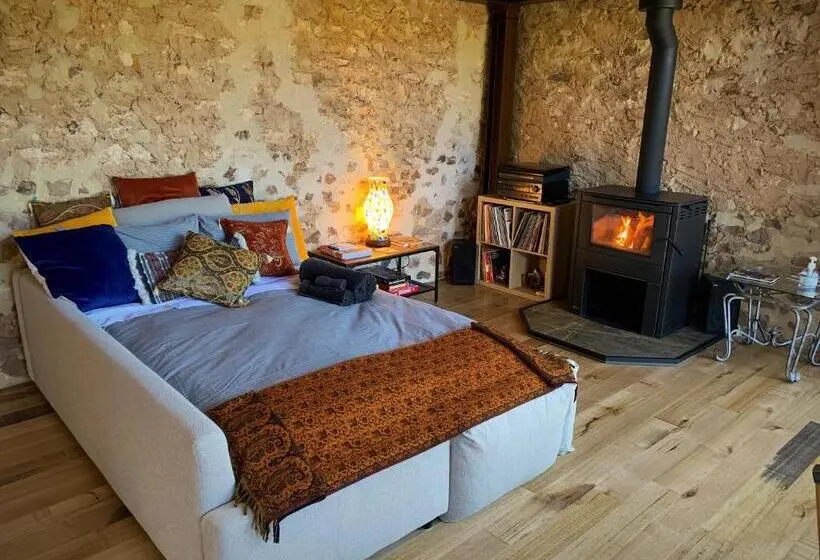 キングサイズベッドのデラックスルーム, The Old Chaff Mill Organic Vineyard Retreat