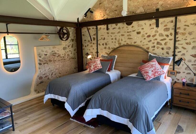 스탠다드 룸 킹사이즈 침대, The Old Chaff Mill Organic Vineyard Retreat