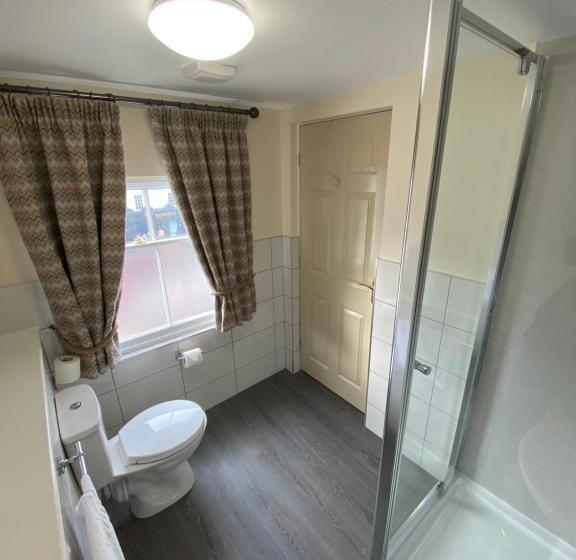 חדר דלוקס, Katch