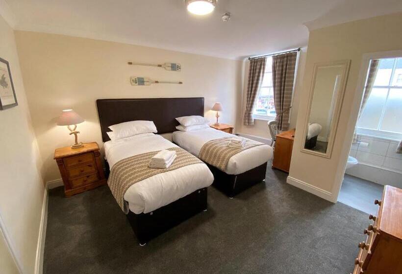 חדר סופריור, Katch