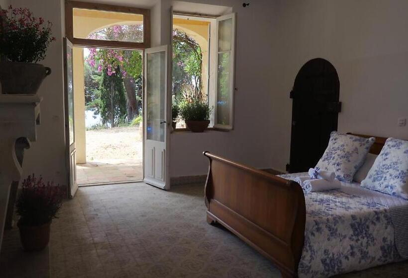 اتاق استاندارد با تخت بزرگ, B&b Villa La Renarde