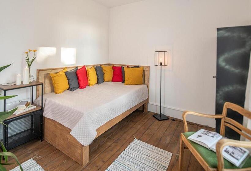 Студио Стандарт с Балконом, Boardinghouse Alte Spinnerei