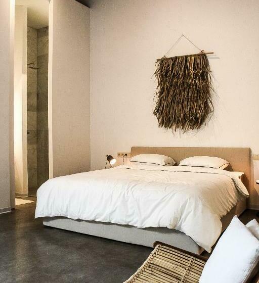 غرفة قياسية سرير كينج, Oscar