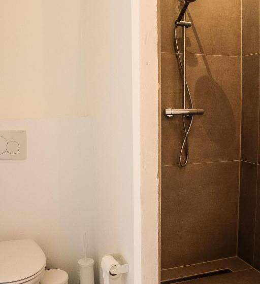 غرفة قياسية, Oscar