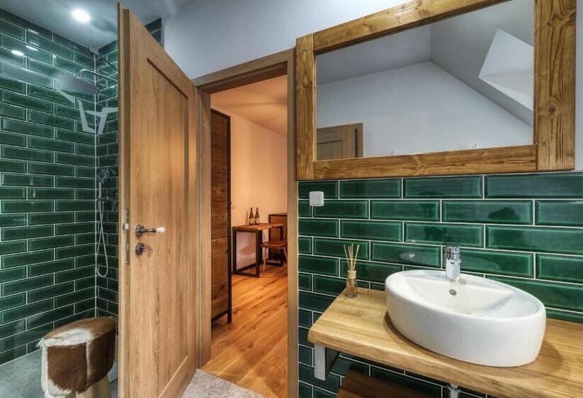 패밀리 룸, Pivni