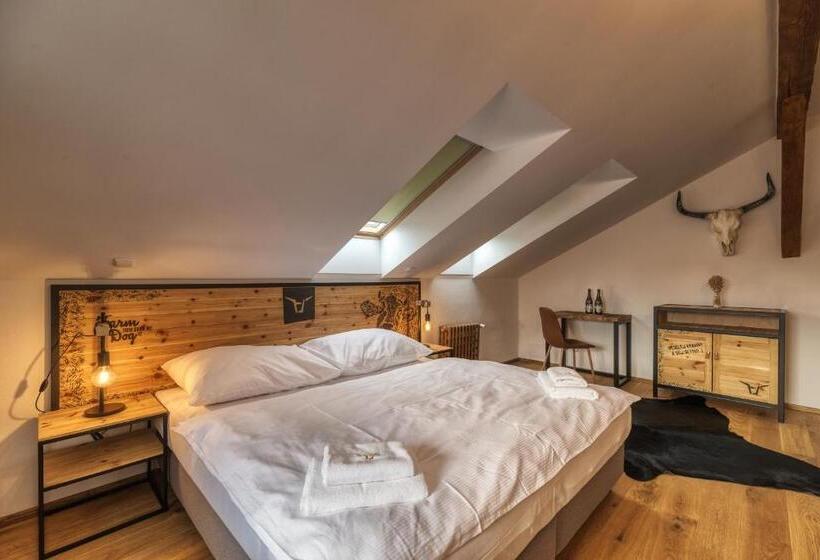 수피리어 룸, Pivni