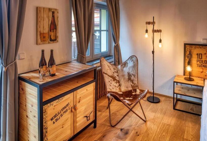 발코니 디럭스 룸, Pivni