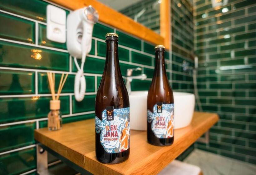 스탠다드 룸, Pivni