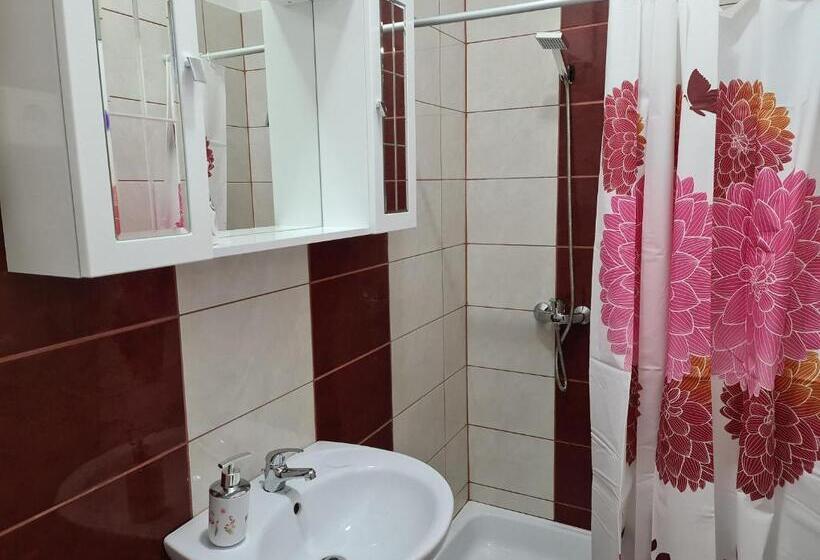 Семейный Номер, Amina Apartman