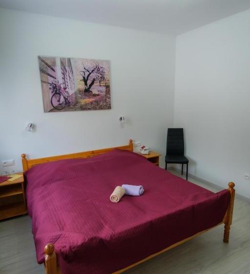 标准间, Villa Zarra