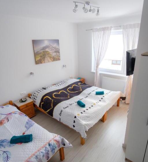 豪华三人间, Villa Zarra