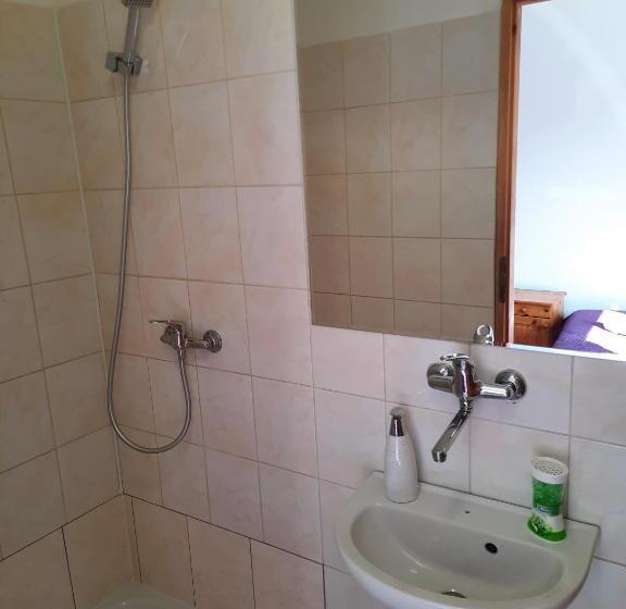 家庭套房, Villa Zarra