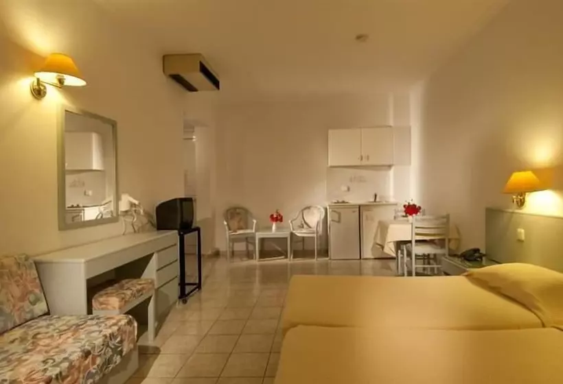 Studio Standard, Alexandra Beach