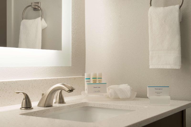 اتاق استاندارد, Alexandra Beach