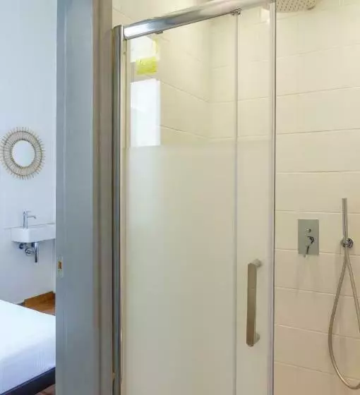 スーペリアールーム, Dioskouros Hostel