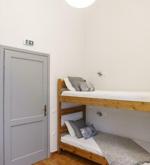 패밀리 룸, Dioskouros Hostel