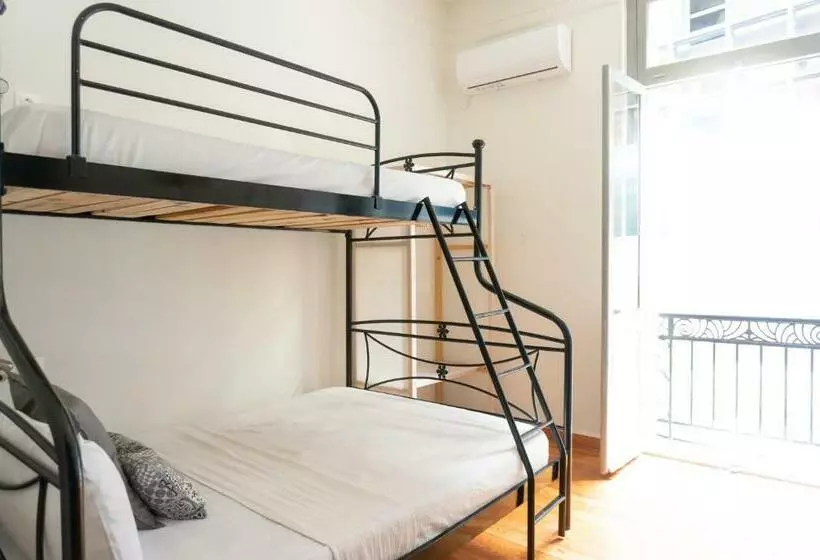 バルコニー付きスタンダードトリプルルーム, Dioskouros Hostel